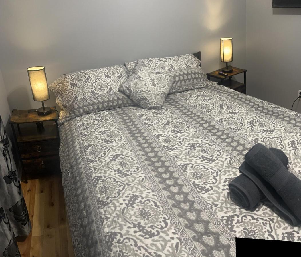 Amazing 4-Bedrooms Montréal Kültér fotó